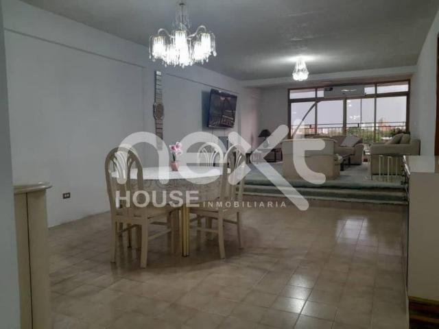 Apartamento en venta en Cacique Mara, Maracaibo