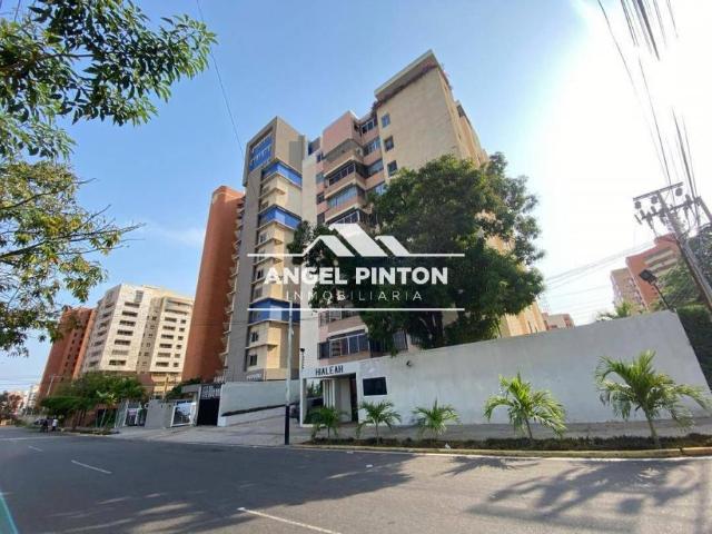 Apartamento en venta en Cacique Mara, Maracaibo
