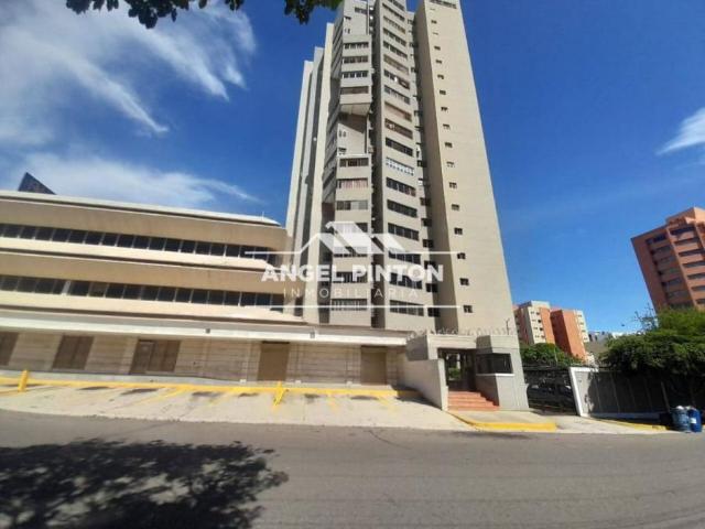 Apartamento en venta en Cacique Mara, Maracaibo