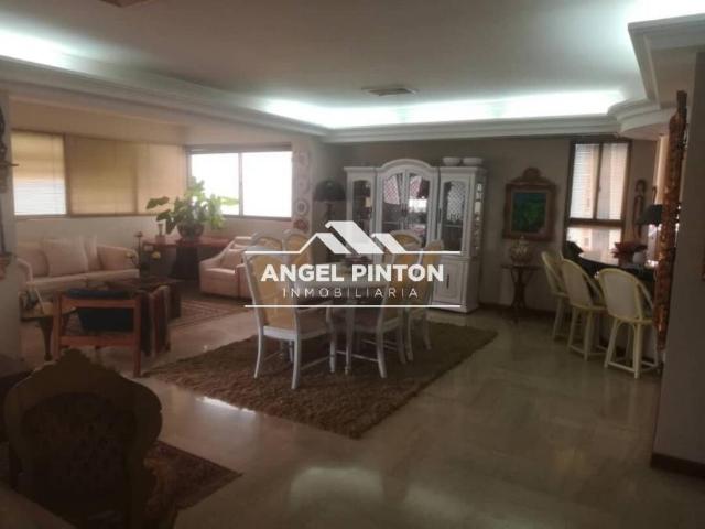 Apartamento en venta en Cacique Mara, Maracaibo
