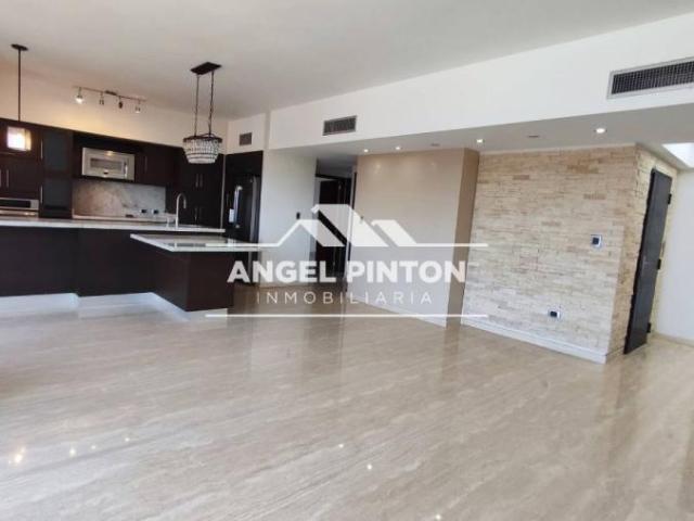 Apartamento en venta en Cacique Mara, Maracaibo