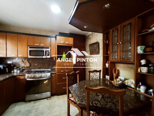 Apartamento en venta en Cacique Mara, Maracaibo