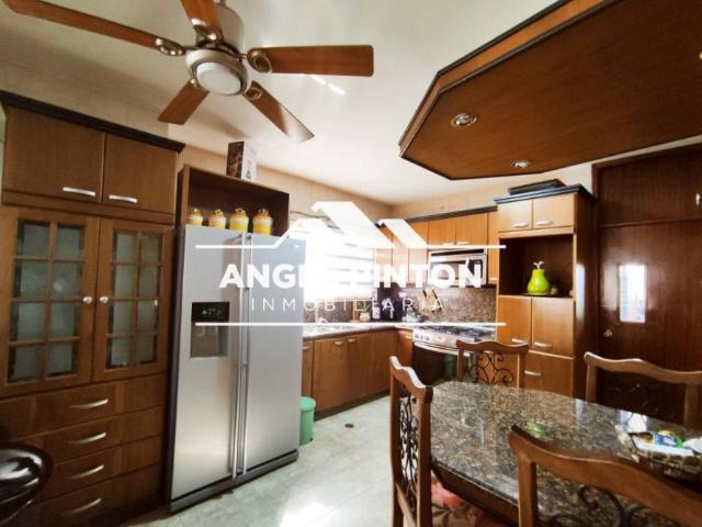 Apartamento en venta en Cacique Mara, Maracaibo