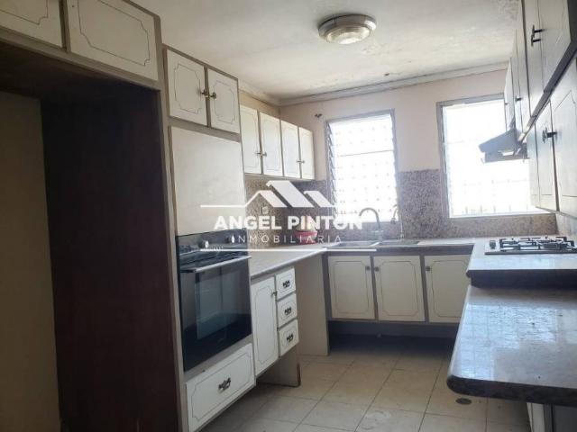 Apartamento en venta en Cacique Mara, Maracaibo