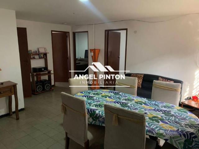 Apartamento en venta en Cacique Mara, Maracaibo