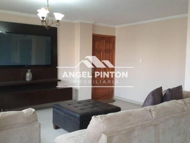 Apartamento en venta en Cacique Mara, Maracaibo