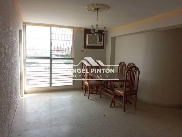 Apartamento en venta en Cacique Mara, Maracaibo