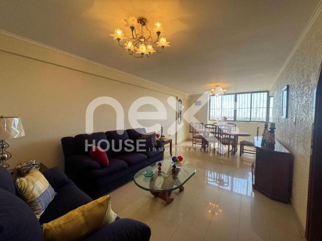 Apartamento en venta en Cacique Mara, Maracaibo