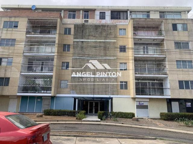 Apartamento en venta en Cacique Mara, Maracaibo