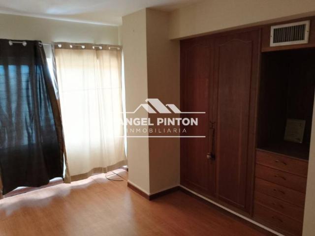Apartamento en venta en Cacique Mara, Maracaibo