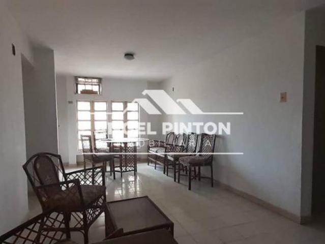 Apartamento en venta en Cacique Mara, Maracaibo