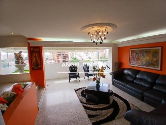 Apartamento en venta en Cacique Mara, Maracaibo