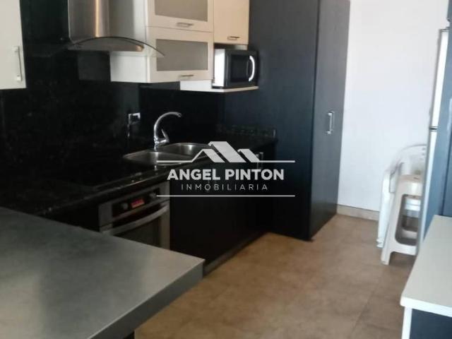 Apartamento en venta en Cacique Mara, Maracaibo