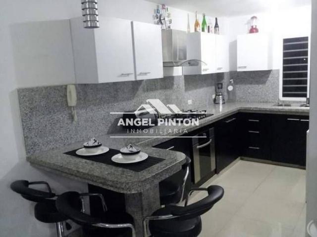 Apartamento en venta en Cacique Mara, Maracaibo