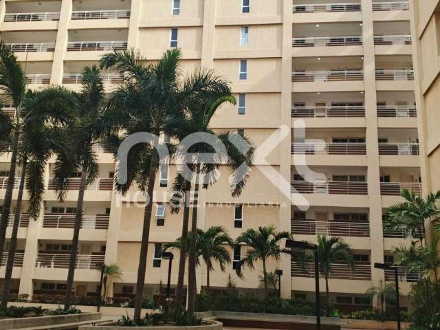 Apartamento en venta en Cacique Mara, Maracaibo