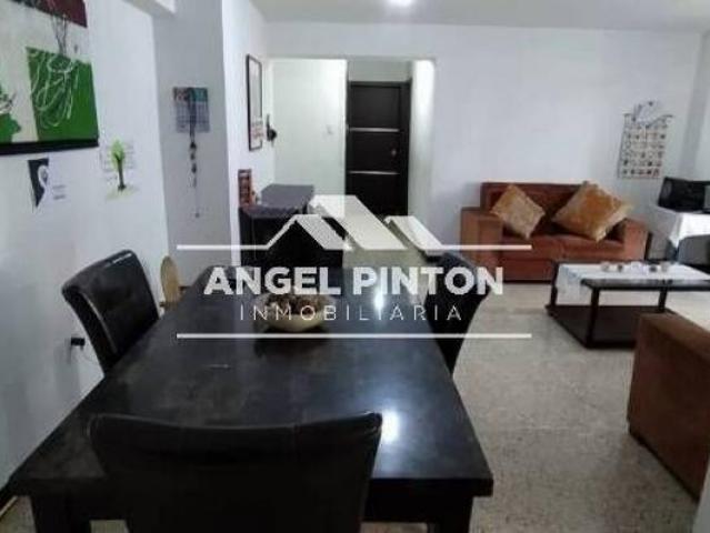 Apartamento en venta en Cacique Mara, Maracaibo