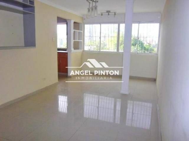 Apartamento en venta en Cacique Mara, Maracaibo