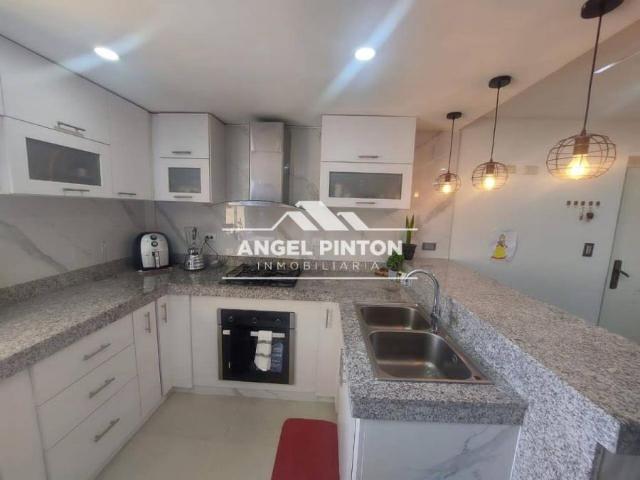 Apartamento en venta en Cacique Mara, Maracaibo