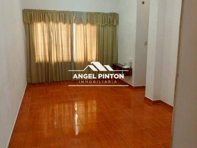 Apartamento en venta en Cacique Mara, Maracaibo