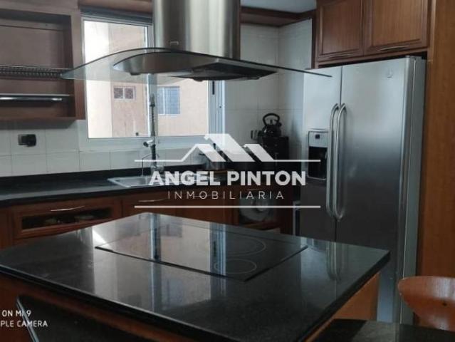 Apartamento en venta en Cacique Mara, Maracaibo