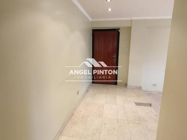 Apartamento en venta en Cacique Mara, Maracaibo