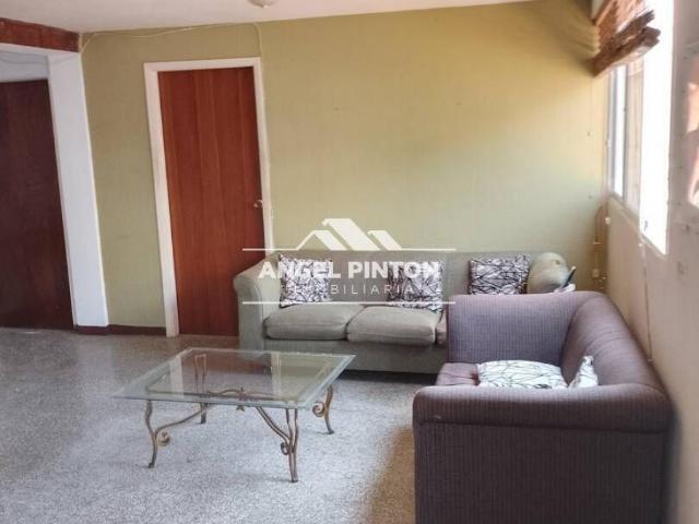 Apartamento en venta en Cacique Mara, Maracaibo