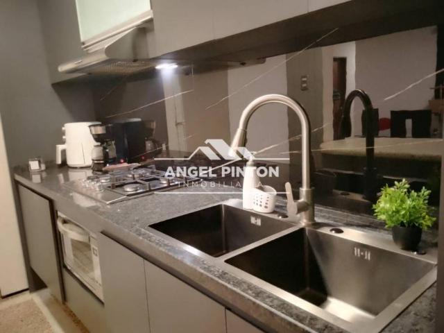 Apartamento en venta en Cacique Mara, Maracaibo