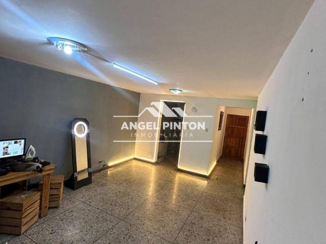 Apartamento en venta en Cacique Mara, Maracaibo