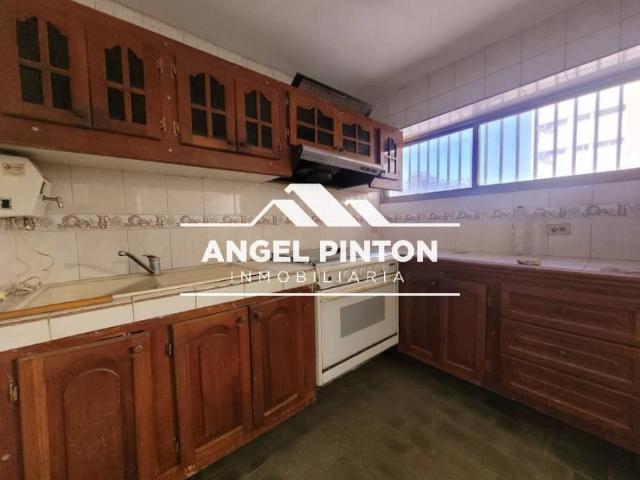 Apartamento en venta en Cacique Mara, Maracaibo