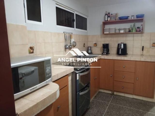Apartamento en venta en Cacique Mara, Maracaibo