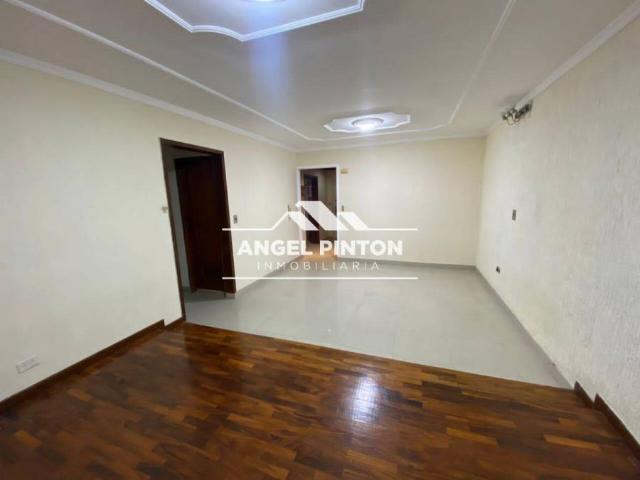 Apartamento en venta en Cacique Mara, Maracaibo