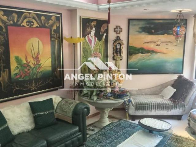 Apartamento en venta en Cacique Mara, Maracaibo