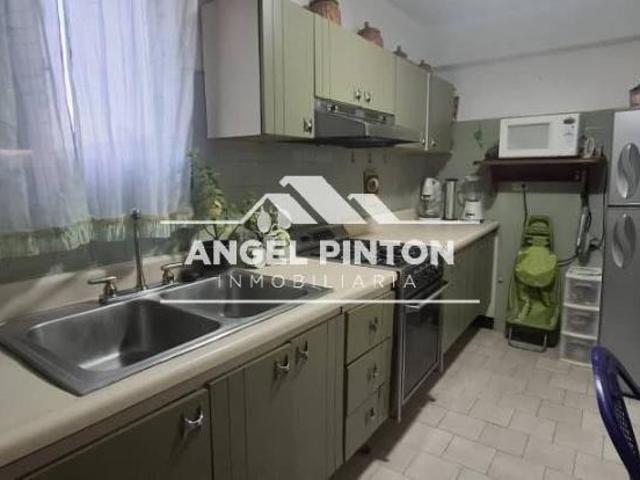 Apartamento en venta en Cacique Mara, Maracaibo