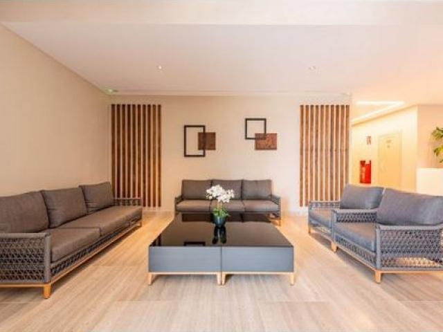 Piso en venta en Nueva Andalucía, Costa del Sol Occidental