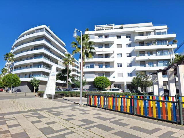 Apartamento en venta en Marbella, Nueva Andalucía