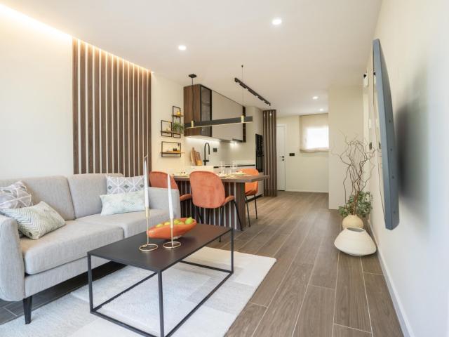Apartamento en venta en Marbella, Nueva Andalucía