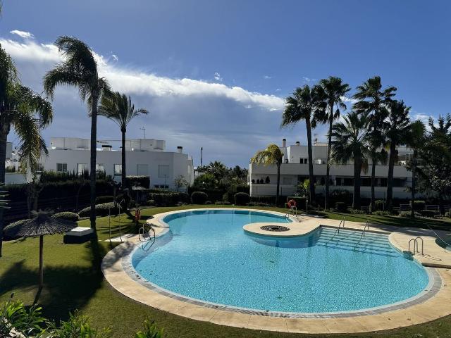 Apartamento en venta en Marbella, Nueva Andalucía