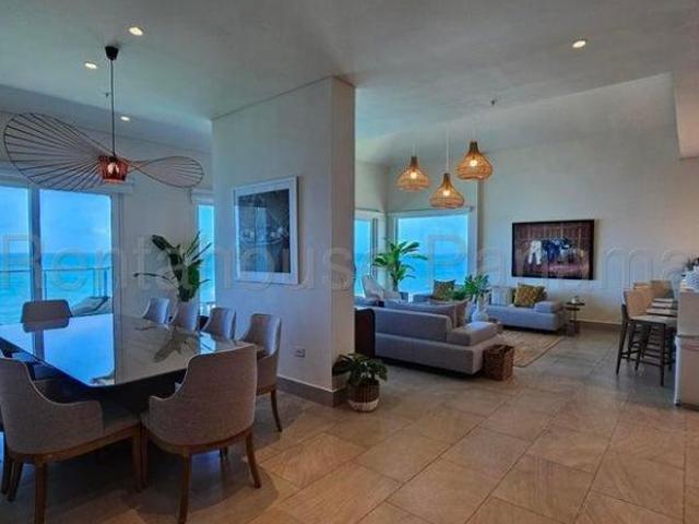 Apartamento en Venta en Playa Escondida