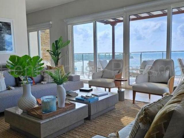 Apartamento en Venta en Playa Escondida