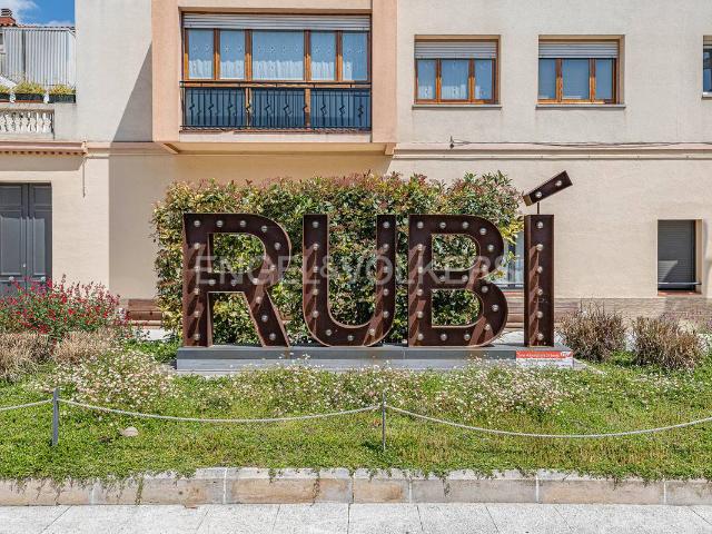 Apartamento en venta en Rubí