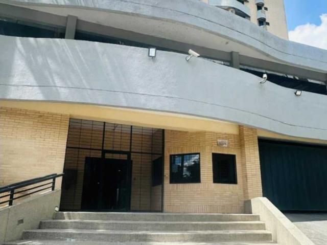 Apartamento en venta en Altos De Guataparo, Valencia