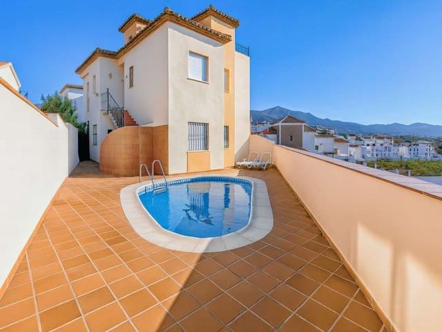Apartamento en venta en Nerja, Málaga
