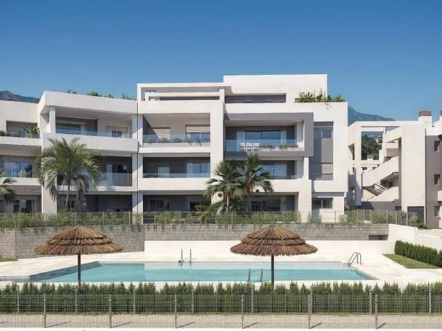 Apartamento en venta en Albayalde, Estepona