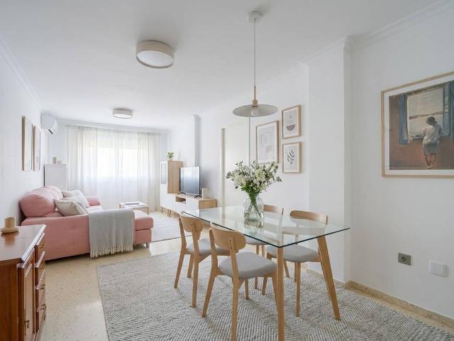 Apartamento en venta en Alcalá De Guadaíra, Andalucía