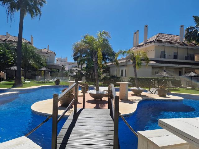 Apartamento en venta en Centro, Costa del Sol Occidental