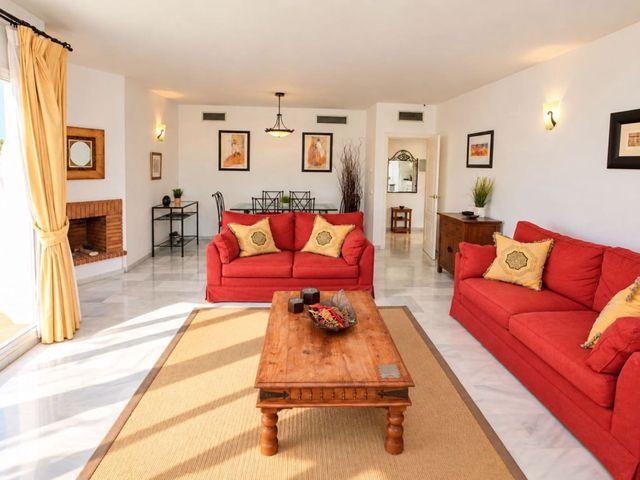 Apartamento en venta en Aldea Blanca, Marbella