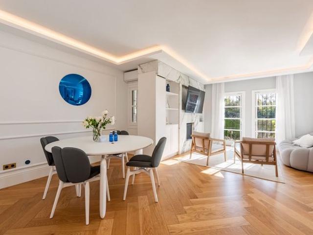 Apartamento en venta en Aldea Blanca, Marbella