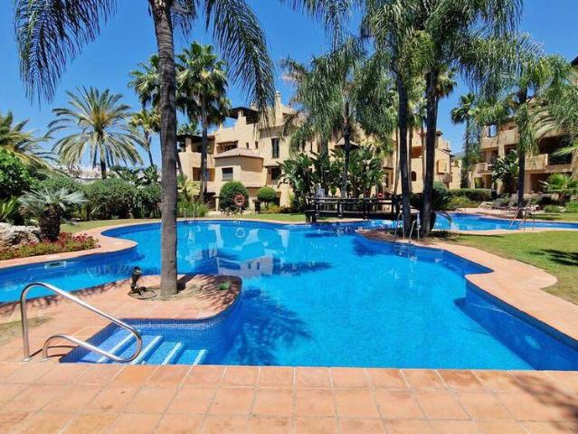 Apartamento en venta en Barriada Islas Canarias, Costa del Sol Occidental