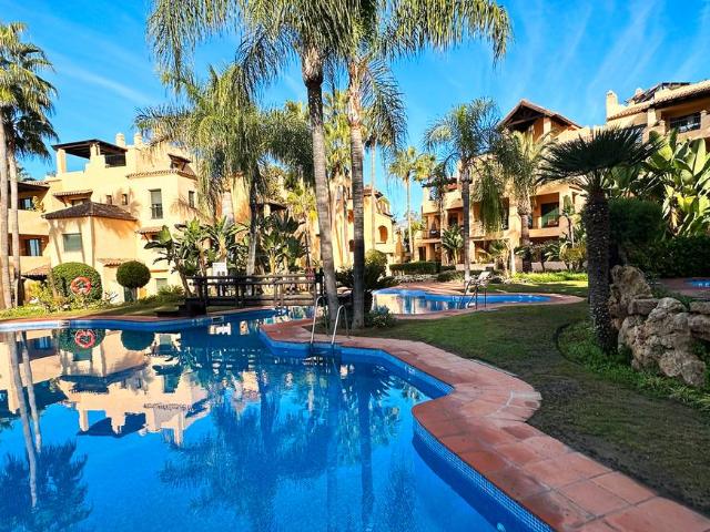 Apartamento en venta en Estepona, Barriada Blas Infante
