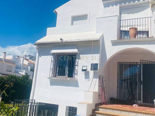 Apartamento en venta en Barriada Islas Canarias, Costa del Sol Occidental
